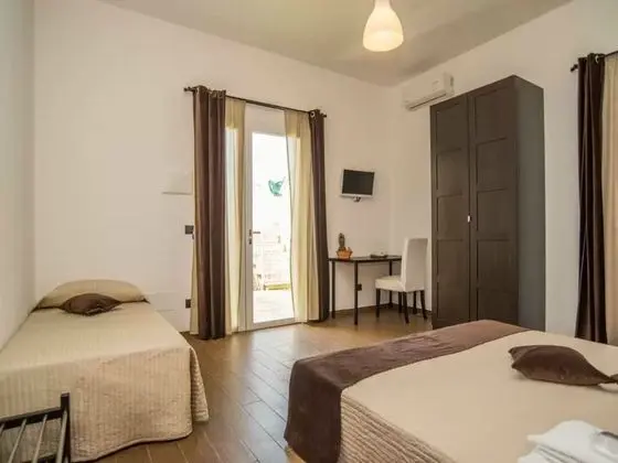 Deluxe Üç Kişilik Oda