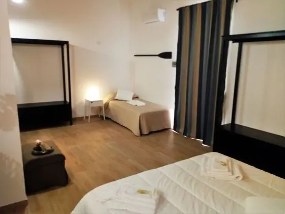 Deluxe Üç Kişilik Oda