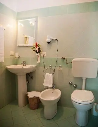 Economy Tek Büyük veya İki Ayrı Yataklı Oda, Balkon