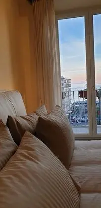 Süit, Deniz Manzaralı