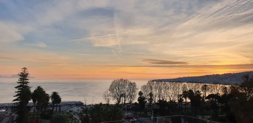 Süit, Deniz Manzaralı