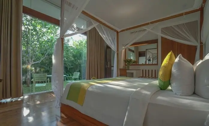 Villa, Bahçe Manzaralı