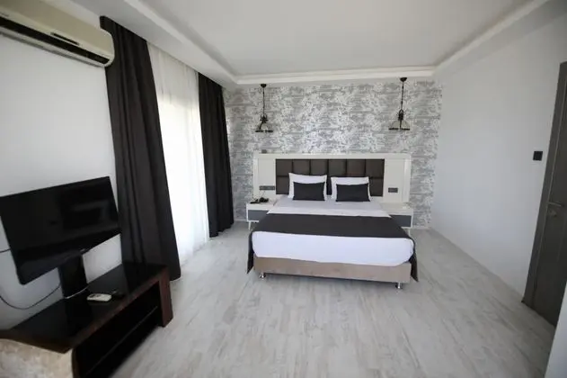 Corner Suite, Deniz veya Kara Manzaralı