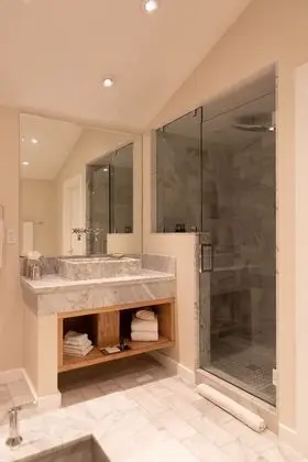 Signature Single Suite Cottage