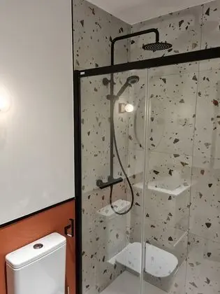 Economy Tek Büyük Yataklı Oda