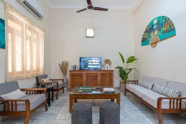 Grand Villa