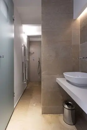 Superior Oda, Teras, Avlu Manzaralı