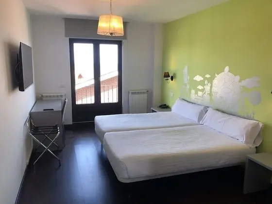 Tek Büyük Yataklı Oda