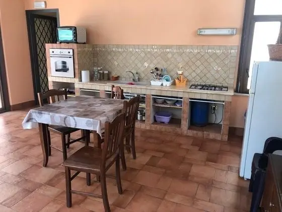 Tek Büyük veya İki Ayrı Yataklı Oda, Ortak Banyo (1)