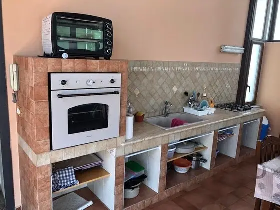 Tek Büyük veya İki Ayrı Yataklı Oda, Ortak Banyo (2)