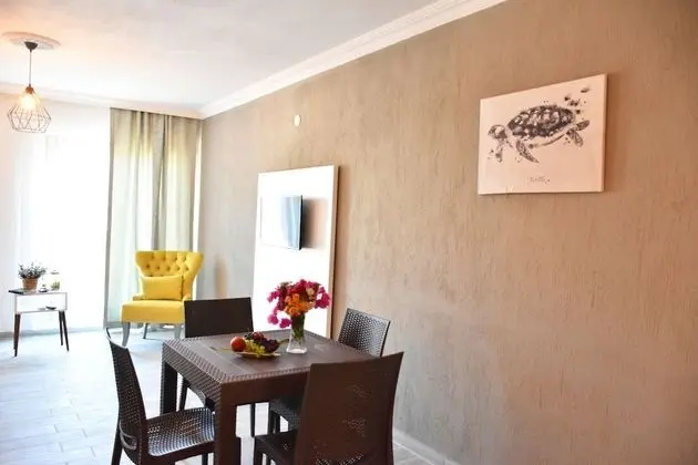 Apartment, 2 Bedrooms, Kitchenette (Triple)