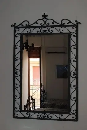 İki Ayrı Yataklı Oda, Ortak Banyo