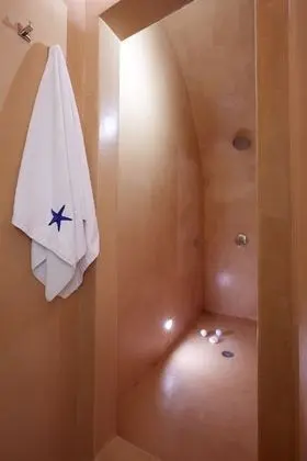 Senior Suite with Separate Balcony, Outdoor Hot Tub & Caldera View