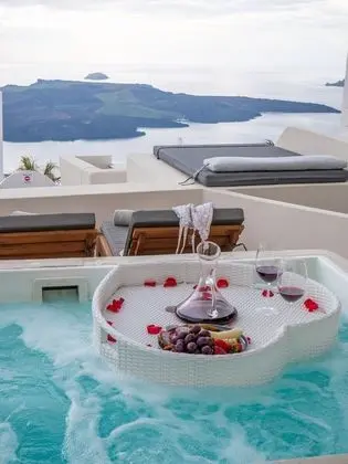 Junior Cave Suite, Caldera View, Private Hot Tub
