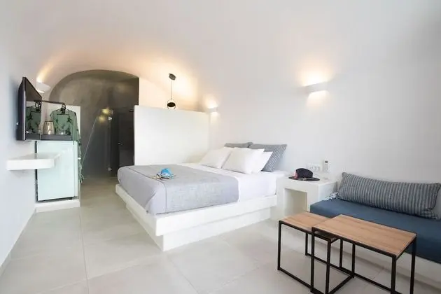 Junior Cave Suite, Caldera View, Private Hot Tub
