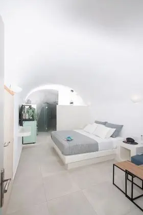 Junior Cave Suite, Caldera View, Private Hot Tub
