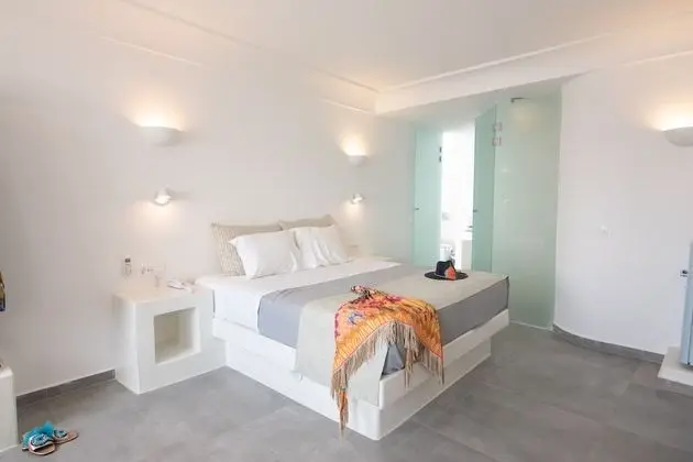 Junior Cave Suite, Caldera View, Private Hot Tub
