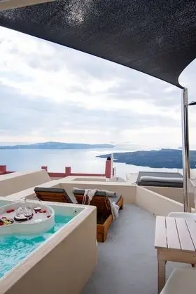 Junior Cave Suite, Caldera View, Private Hot Tub