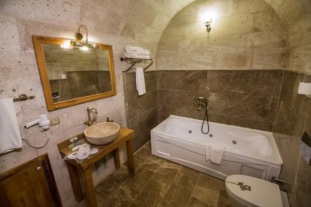 Cave Suite