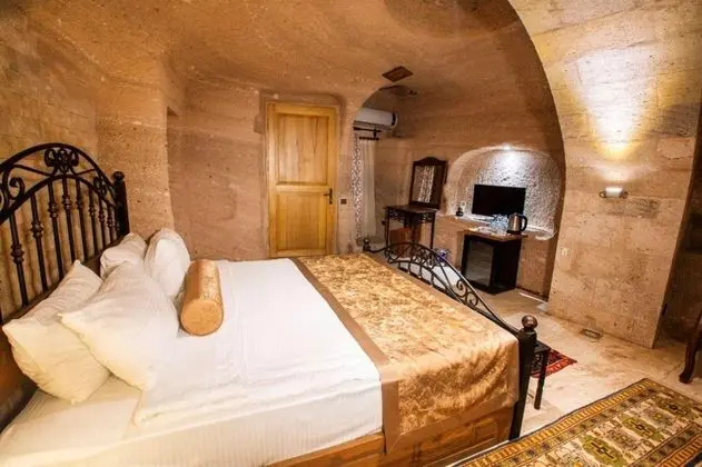 Deluxe Cave Suit