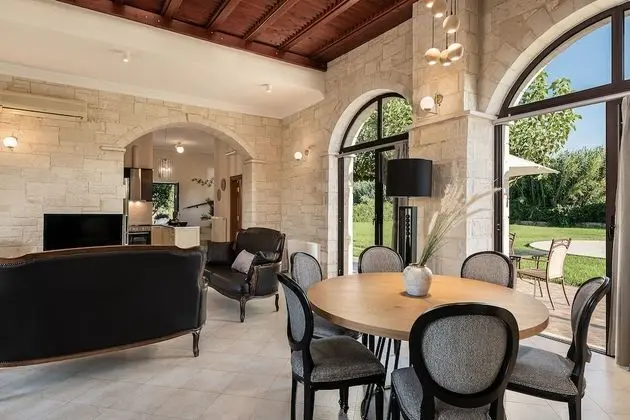 Villa, 2 Yatak Odası, Kişiye Özel Havuzlu