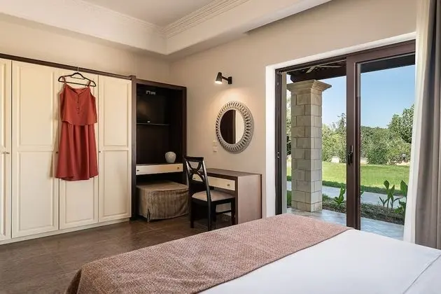 Villa, 4 Yatak Odası, Kişiye Özel Havuzlu