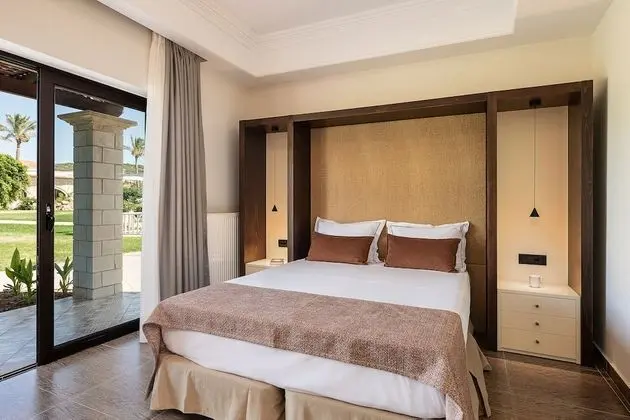 Villa, 4 Yatak Odası, Kişiye Özel Havuzlu