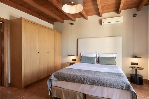 Villa, 4 Yatak Odası, Kişiye Özel Havuzlu