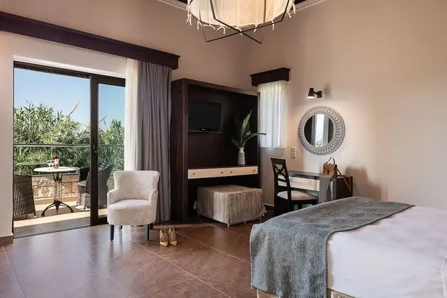 Villa, 4 Yatak Odası, Kişiye Özel Havuzlu