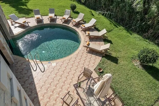 Villa, 4 Yatak Odası, Kişiye Özel Havuzlu