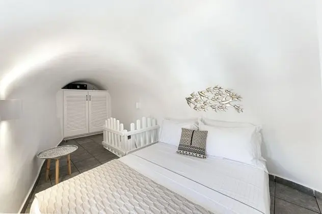 Double room with Attic and Caldera view