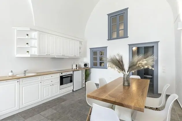 One-Bedroom House with Caldera View