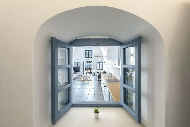 One-Bedroom House with Caldera View