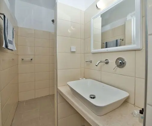 Standard Oda, Havuz Manzaralı