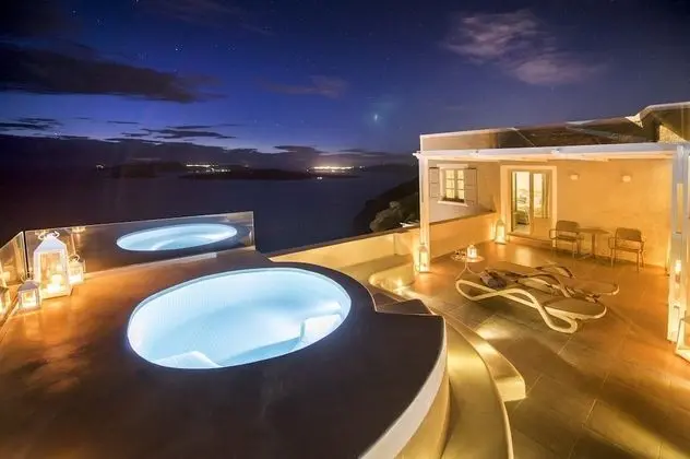 Honeymoon Süit, Sıcak Su Küveti