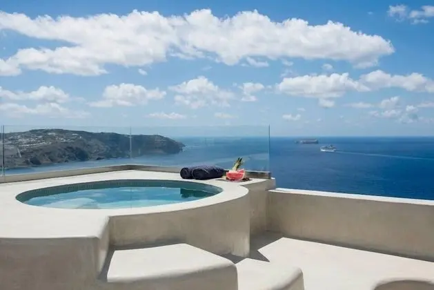 Honeymoon Süit, Sıcak Su Küveti