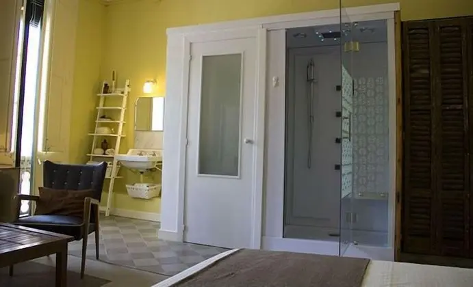 Tek Büyük Yataklı Oda, 1 Çift Kişilik Yatak