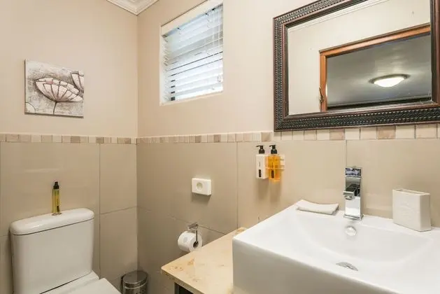 Deluxe Süit, 1 Yatak Odası, Özel Banyo, Bahçeli