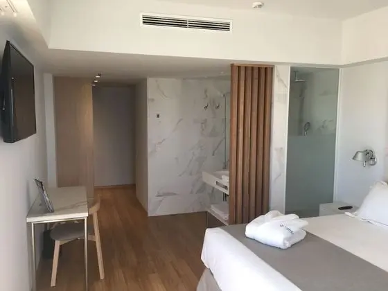 Tek Büyük Yataklı Oda, Plaj Manzaralı