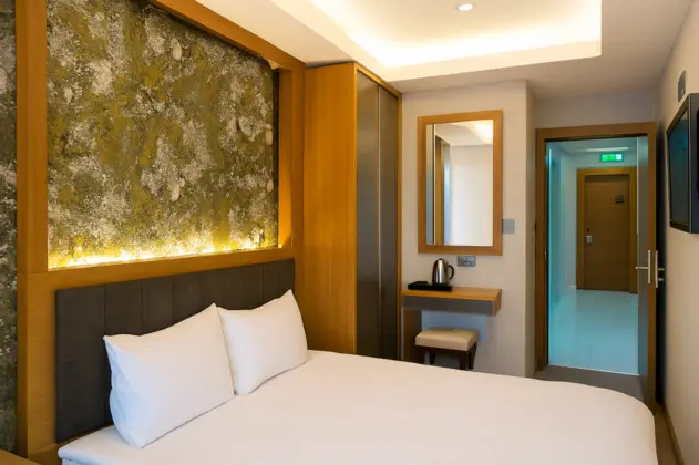 https://images.odamax.com/img/1024x768/odamax/image/upload/Calenberg_Hotel_202511061608016_2.png