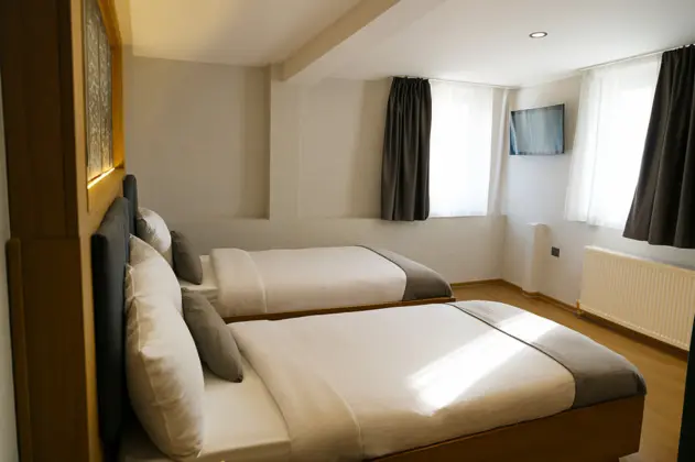 https://images.odamax.com/img/1024x768/odamax/image/upload/Calenberg_Hotel_202511061615070_1.png