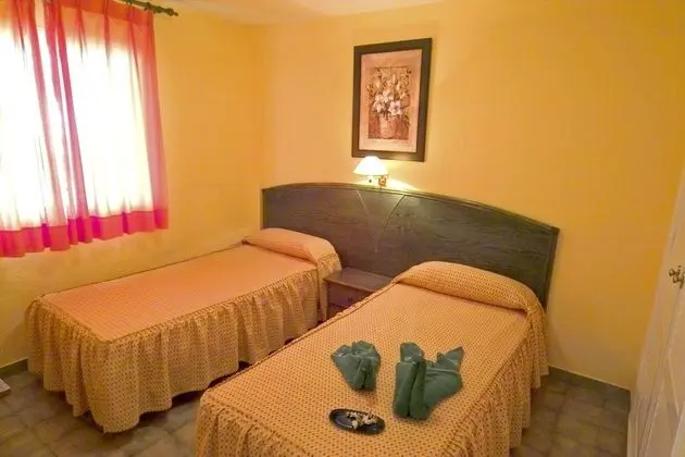 Stüdyo (2 adults and 1 child)