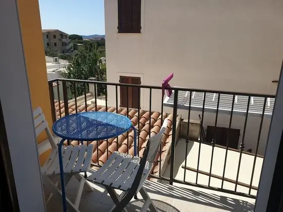 Tek Büyük veya İki Ayrı Yataklı Oda, Balkon (Viola)