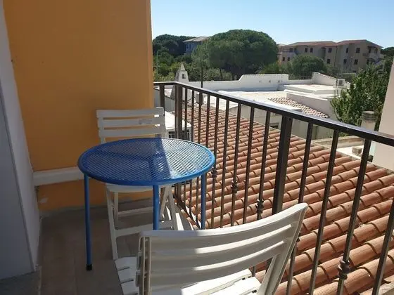 Tek Büyük veya İki Ayrı Yataklı Oda, Balkon (Viola)