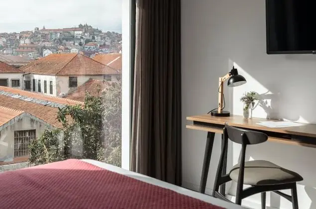 Tek Büyük veya İki Ayrı Yataklı Oda (Porto)