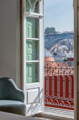 Tek Büyük veya İki Ayrı Yataklı Oda (Porto)
