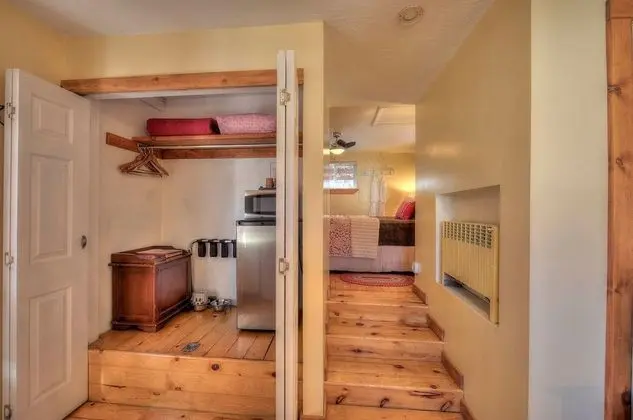Basic Kır Evi, 1 Büyük (Queen) Boy Yatak ve Çekyat (Garden, Pet Friendly)