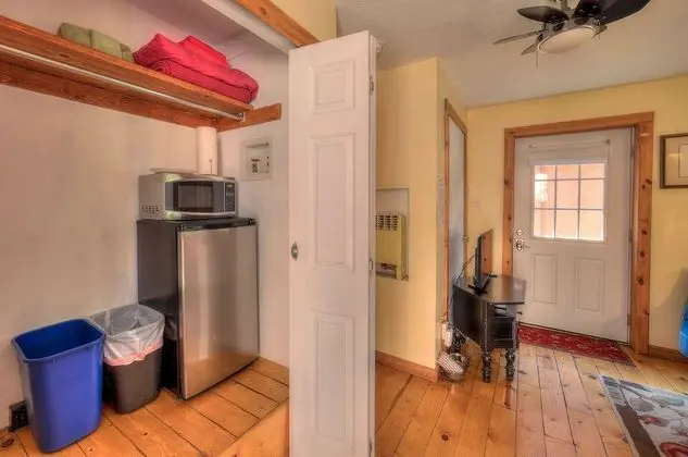 Basic Kır Evi, 1 Büyük (Queen) Boy Yatak ve Çekyat (Garden, Pet Friendly)