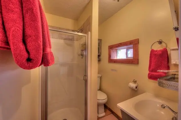 Basic Kır Evi, 1 Büyük (Queen) Boy Yatak ve Çekyat (Garden, Pet Friendly)