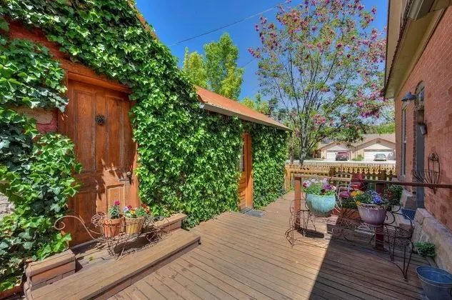 Basic Kır Evi, 1 Büyük (Queen) Boy Yatak ve Çekyat (Garden, Pet Friendly)